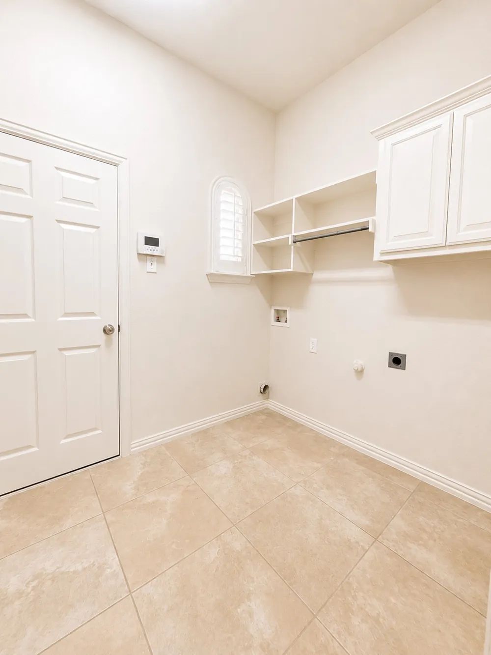 8317 Victoria Lane Lantana, TX 76226
