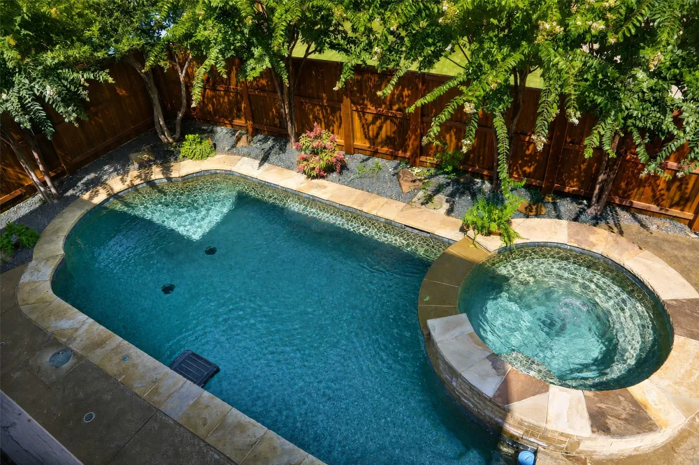 8317 Victoria Lane Lantana, TX 76226