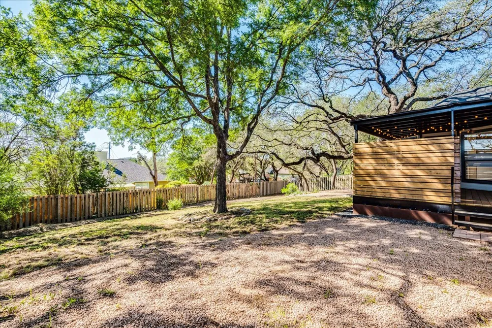 107 Copperleaf Road Lakeway, TX 78734