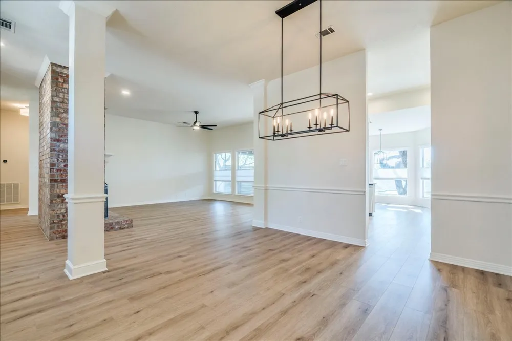 107 Copperleaf Road Lakeway, TX 78734