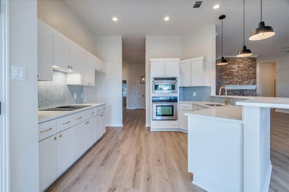 107 Copperleaf Road Lakeway, TX 78734