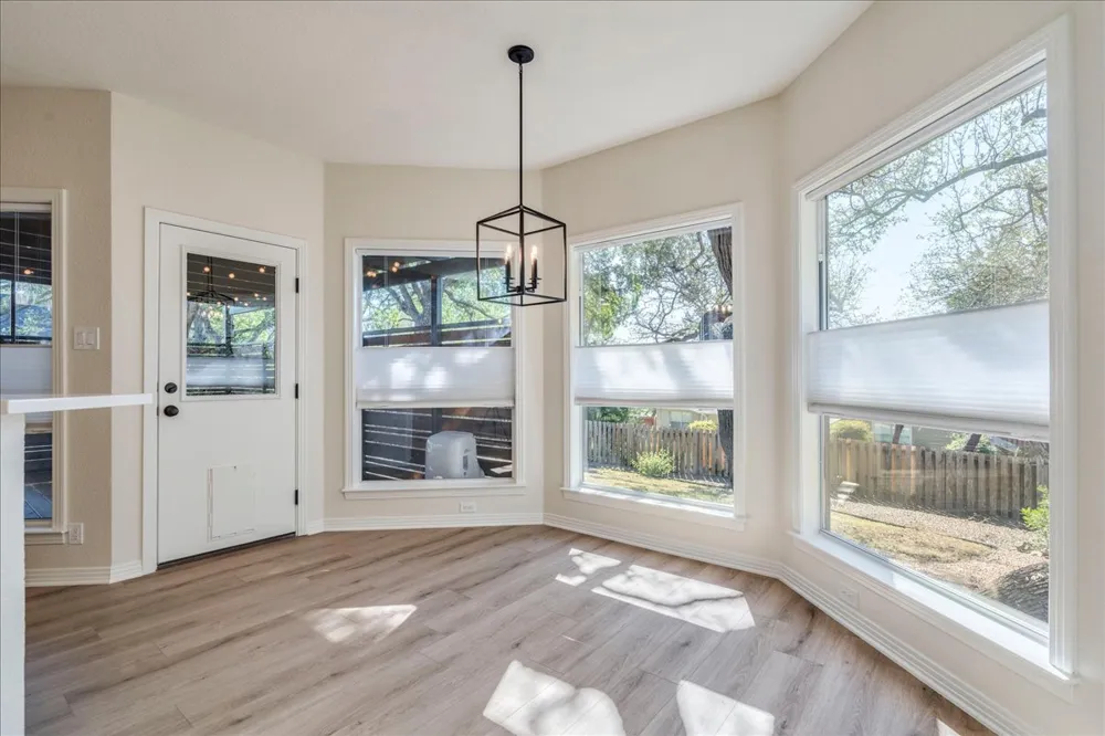 107 Copperleaf Road Lakeway, TX 78734