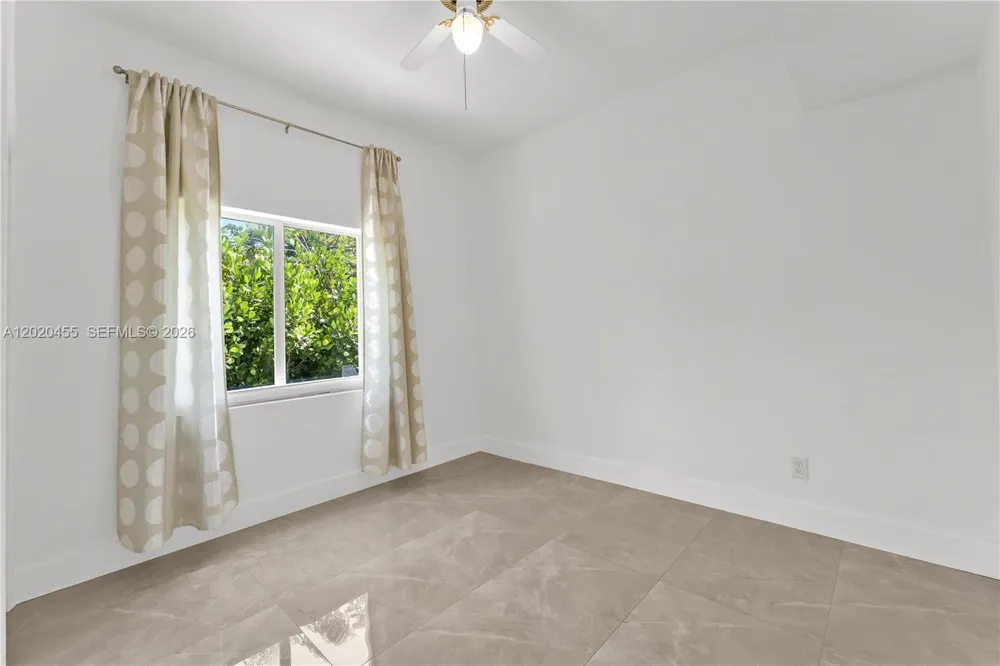 11144 NE 8th Ct Biscayne Park, FL 33161