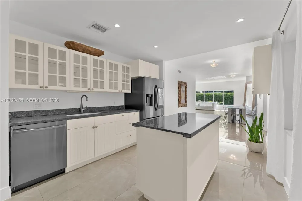 11144 NE 8th Ct Biscayne Park, FL 33161