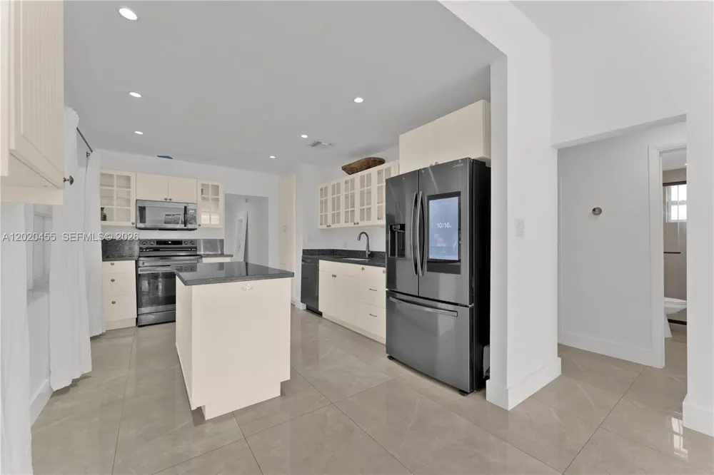 11144 NE 8th Ct Biscayne Park, FL 33161