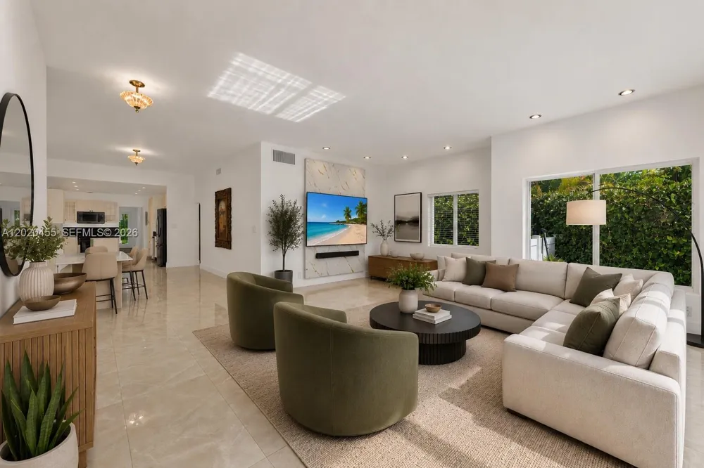 11144 NE 8th Ct Biscayne Park, FL 33161
