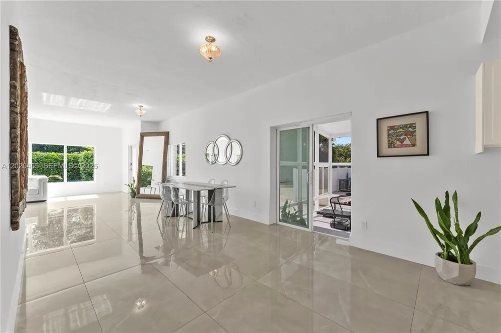 11144 NE 8th Ct Biscayne Park, FL 33161