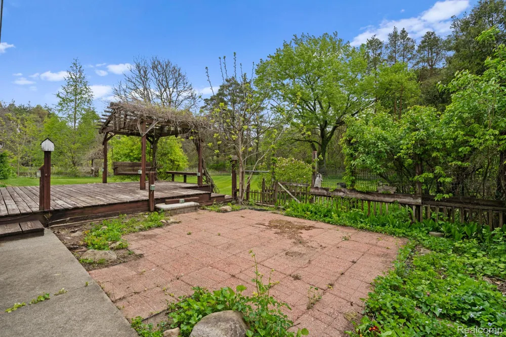 7540 Dexter Pinckney Road Dexter Township, MI 48130