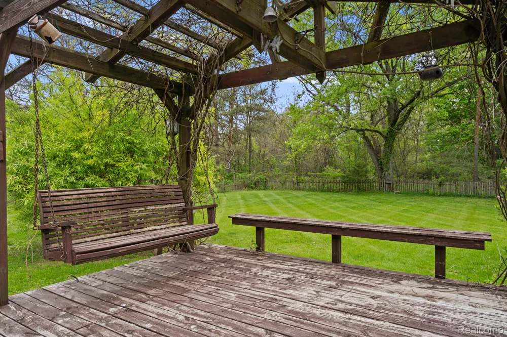 7540 Dexter Pinckney Road Dexter Township, MI 48130