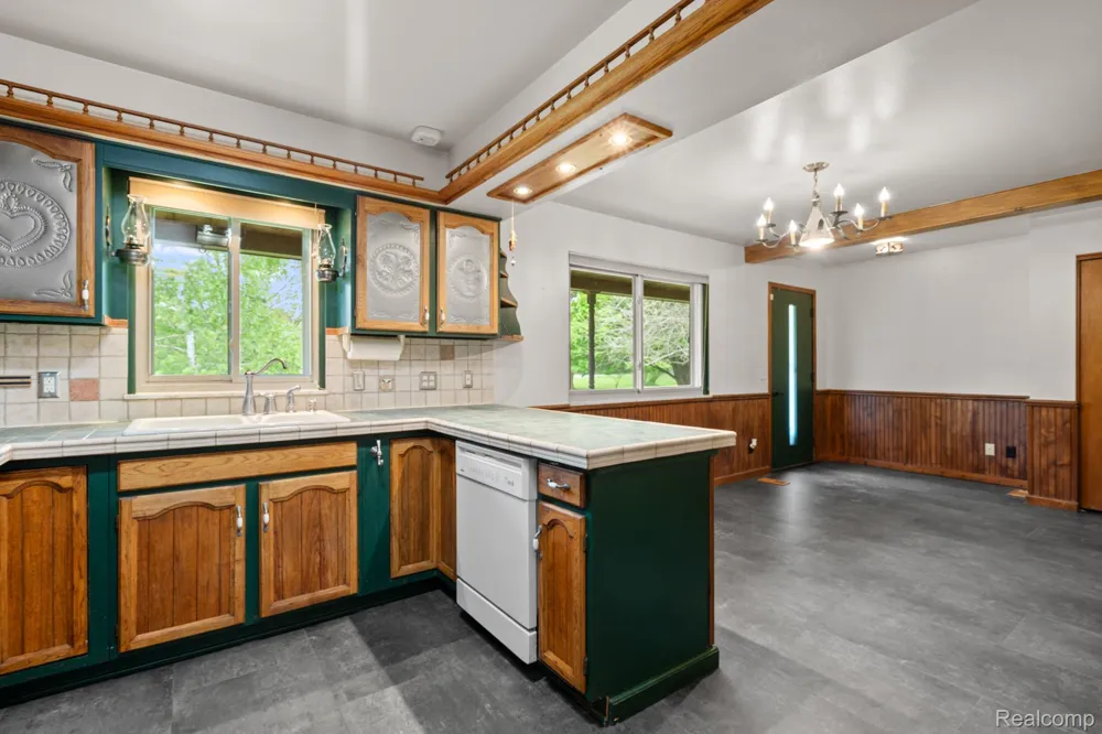 7540 Dexter Pinckney Road Dexter Township, MI 48130