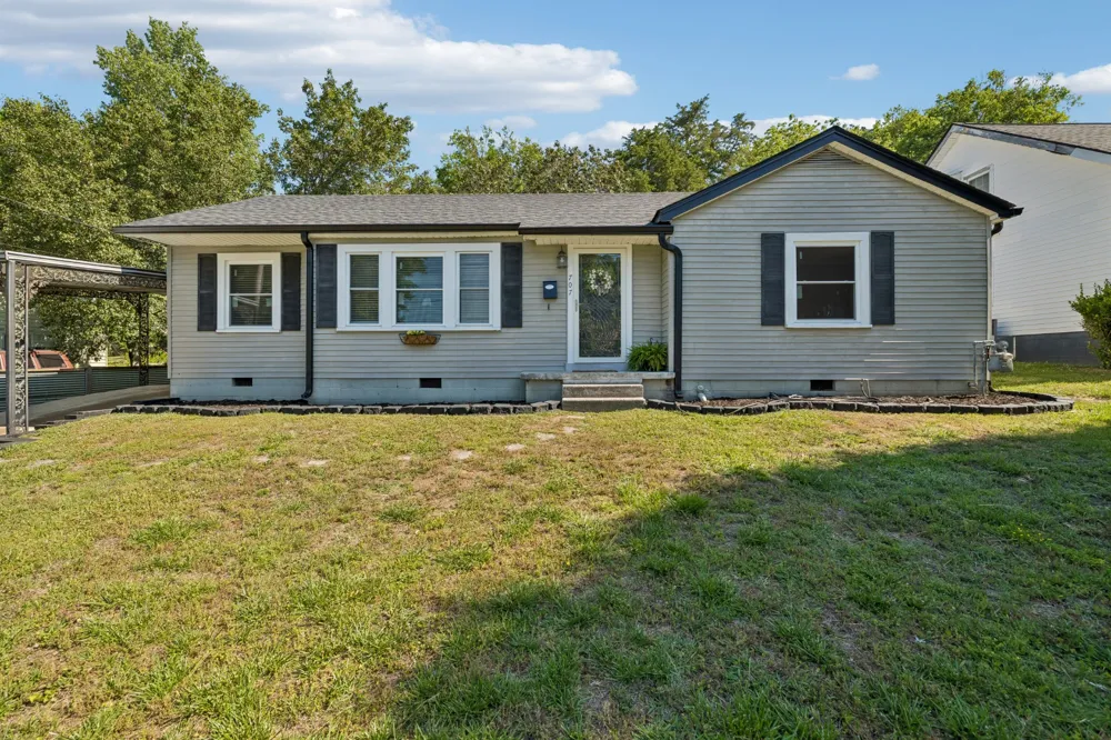 707 Jefferson Ave E Carthage, TN 37030