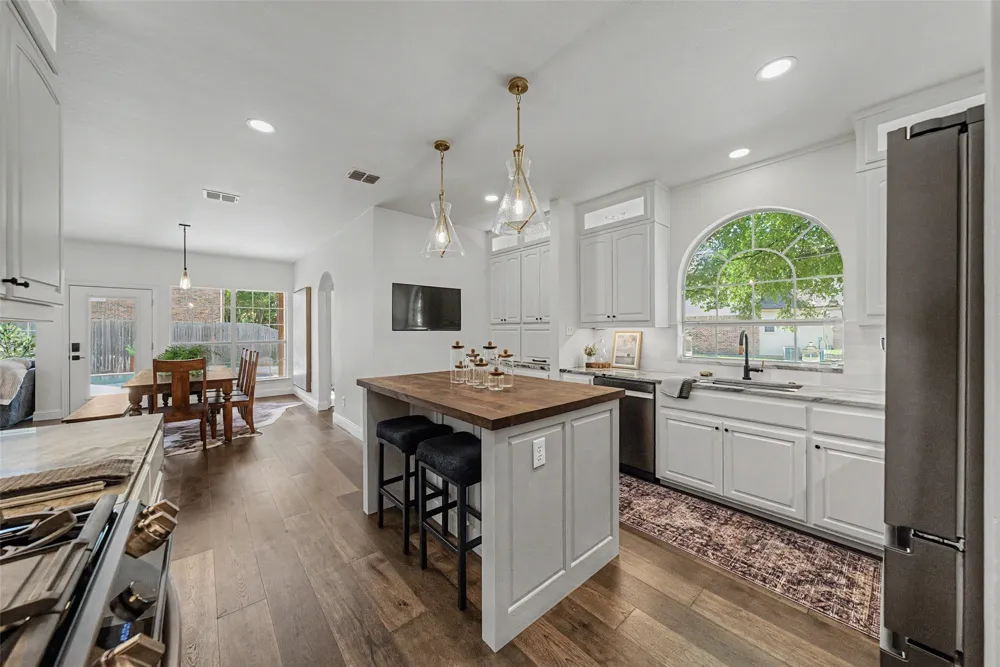217 Huffman Bluff Keller, TX 76248