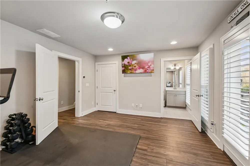 220 Mitchell Lane Woodstock, GA 30188