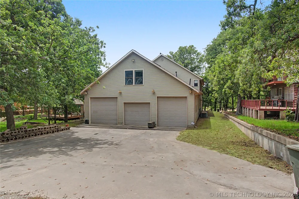 116568 S 4268 ROAD Checotah, OK 74426