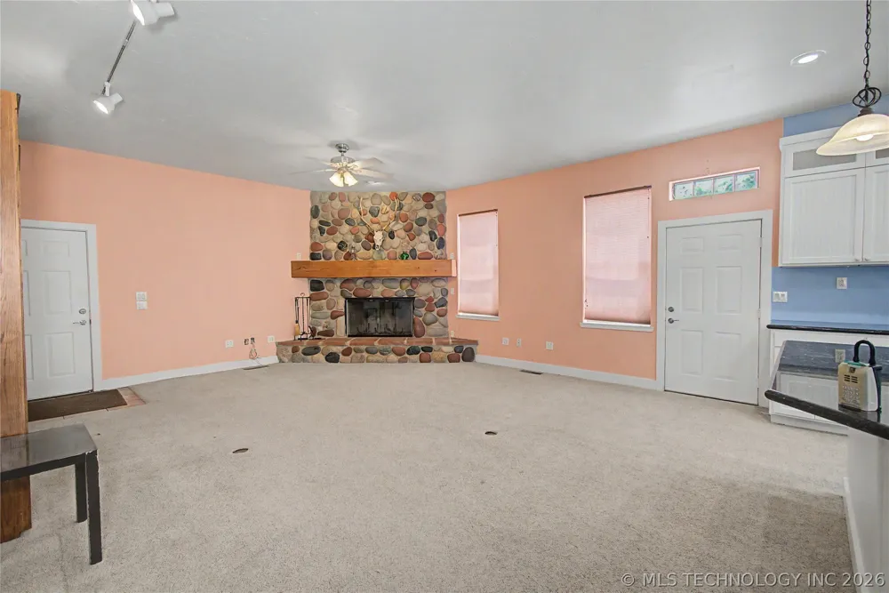 116568 S 4268 ROAD Checotah, OK 74426