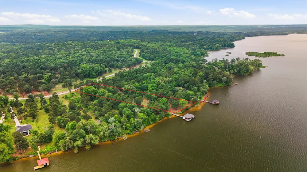 3150 Shadow Pine Drive Larue, TX 75770