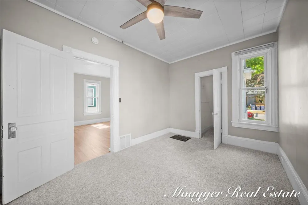 1108 Muskegon Avenue NW Grand Rapids, MI 49504