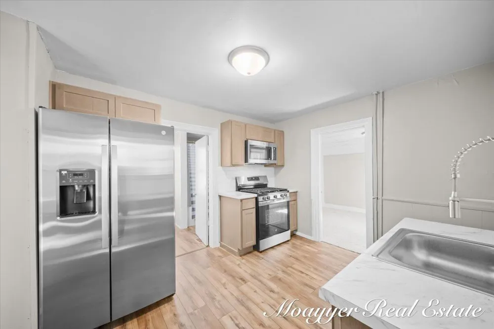 1108 Muskegon Avenue NW Grand Rapids, MI 49504