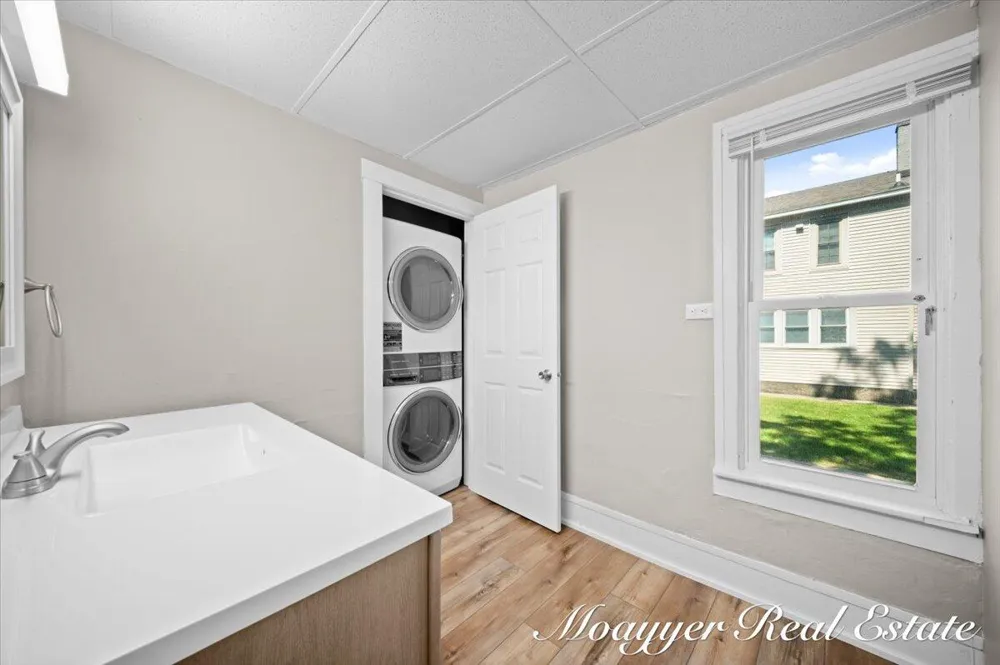1108 Muskegon Avenue NW Grand Rapids, MI 49504