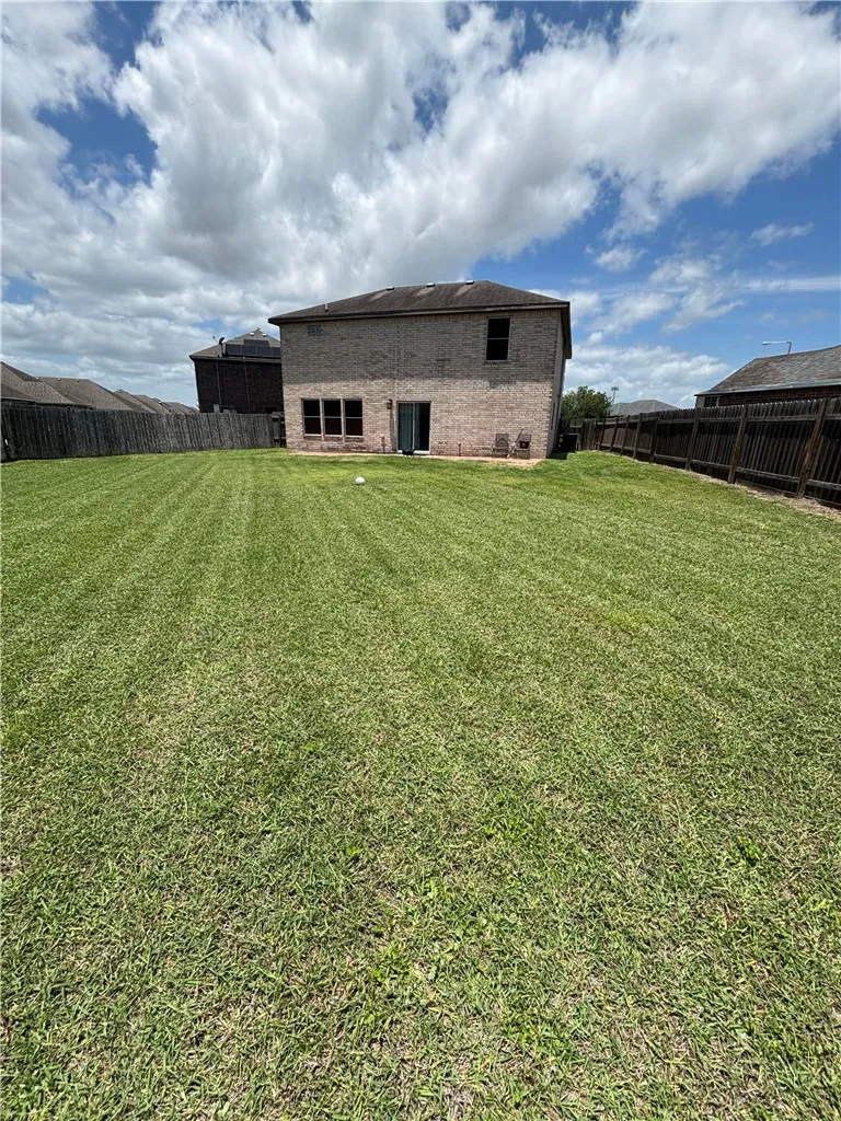 2109 BROOK LANE Kingsville, TX 78363