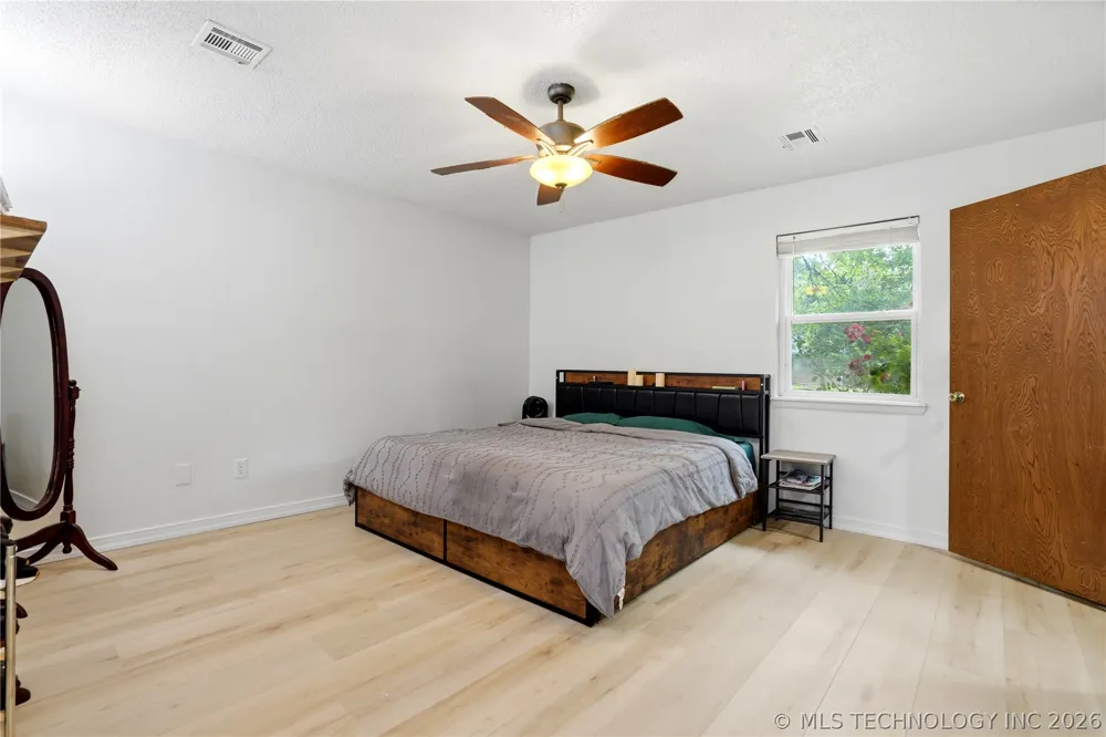 320 S Meigs Street Fort Gibson, OK 74434