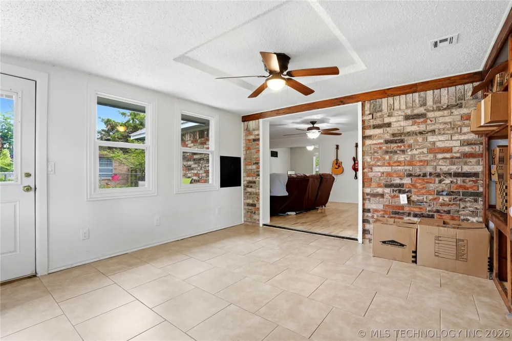 320 S Meigs Street Fort Gibson, OK 74434