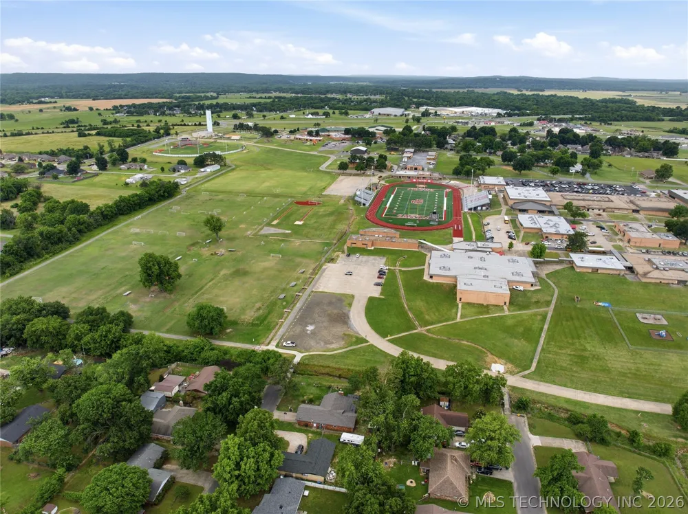 320 S Meigs Street Fort Gibson, OK 74434