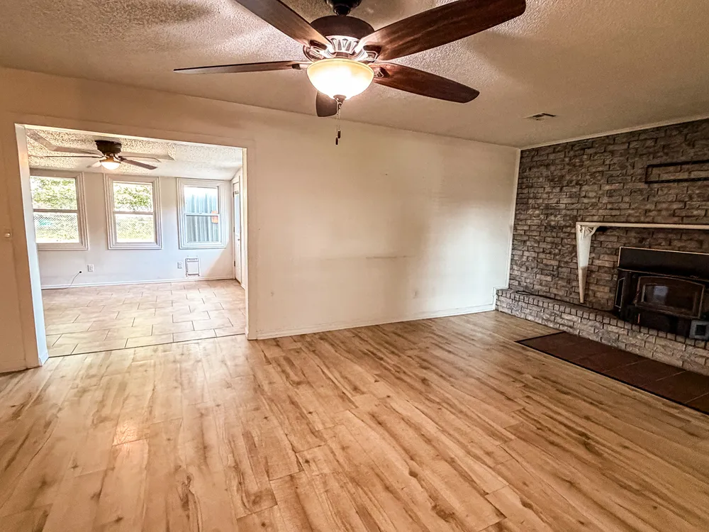 320 S Meigs Street Fort Gibson, OK 74434