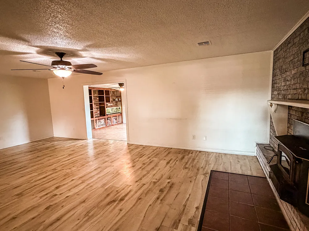 320 S Meigs Street Fort Gibson, OK 74434