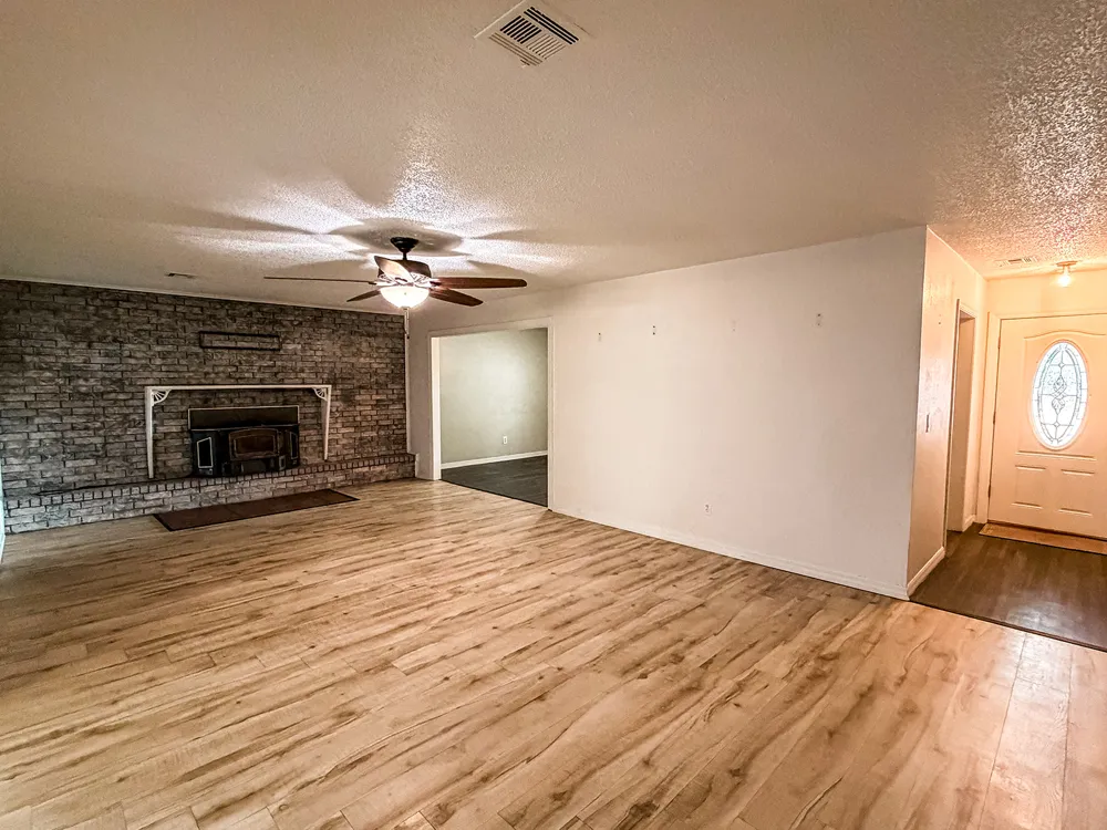 320 S Meigs Street Fort Gibson, OK 74434
