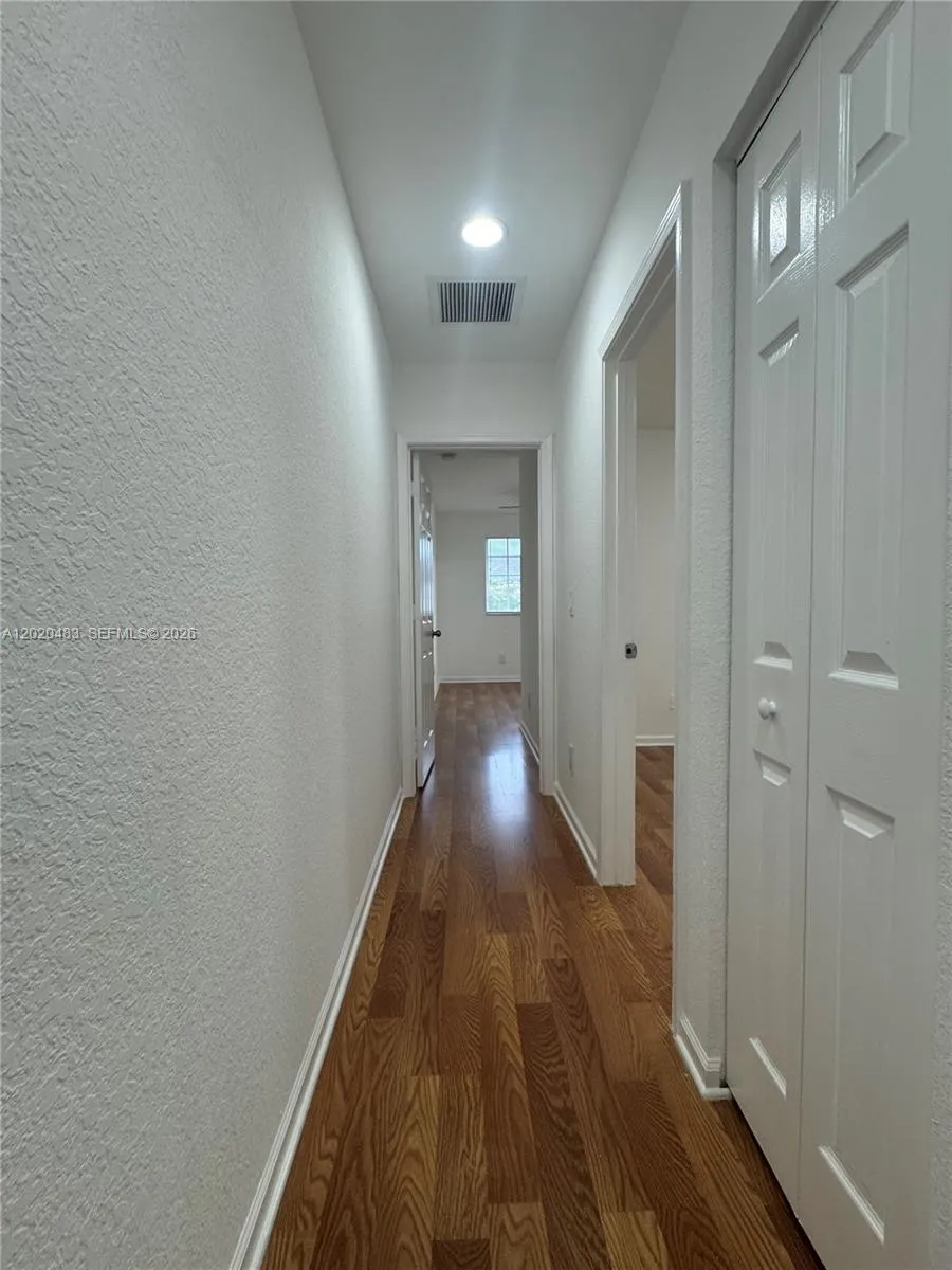 1415 NW 34th Way Lauderhill, FL 33311
