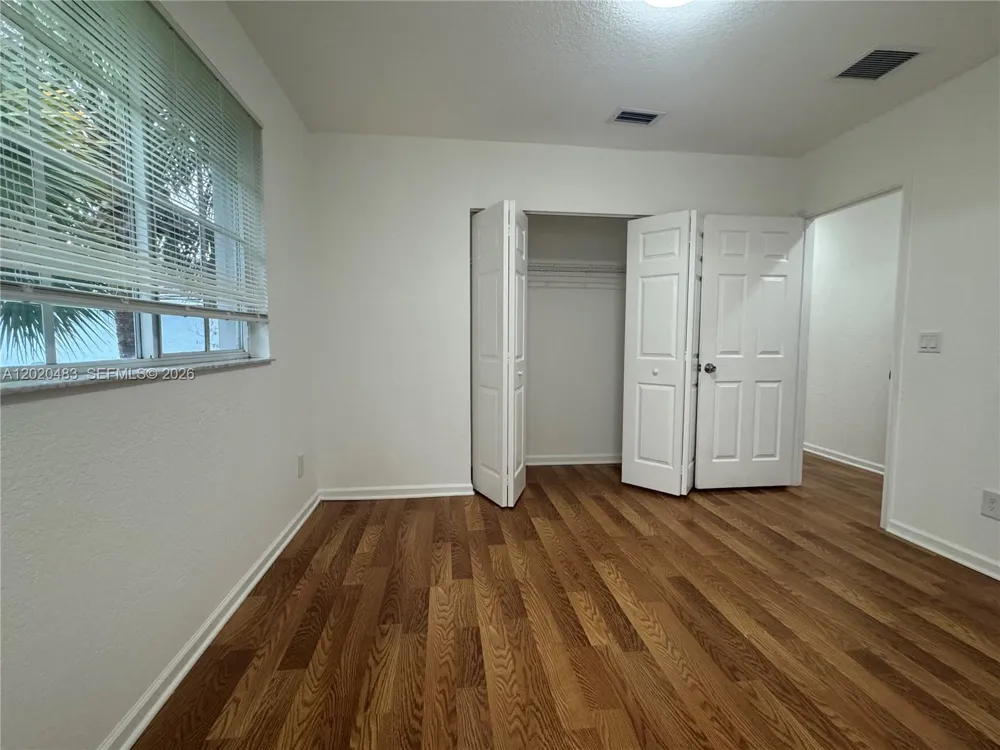 1415 NW 34th Way Lauderhill, FL 33311