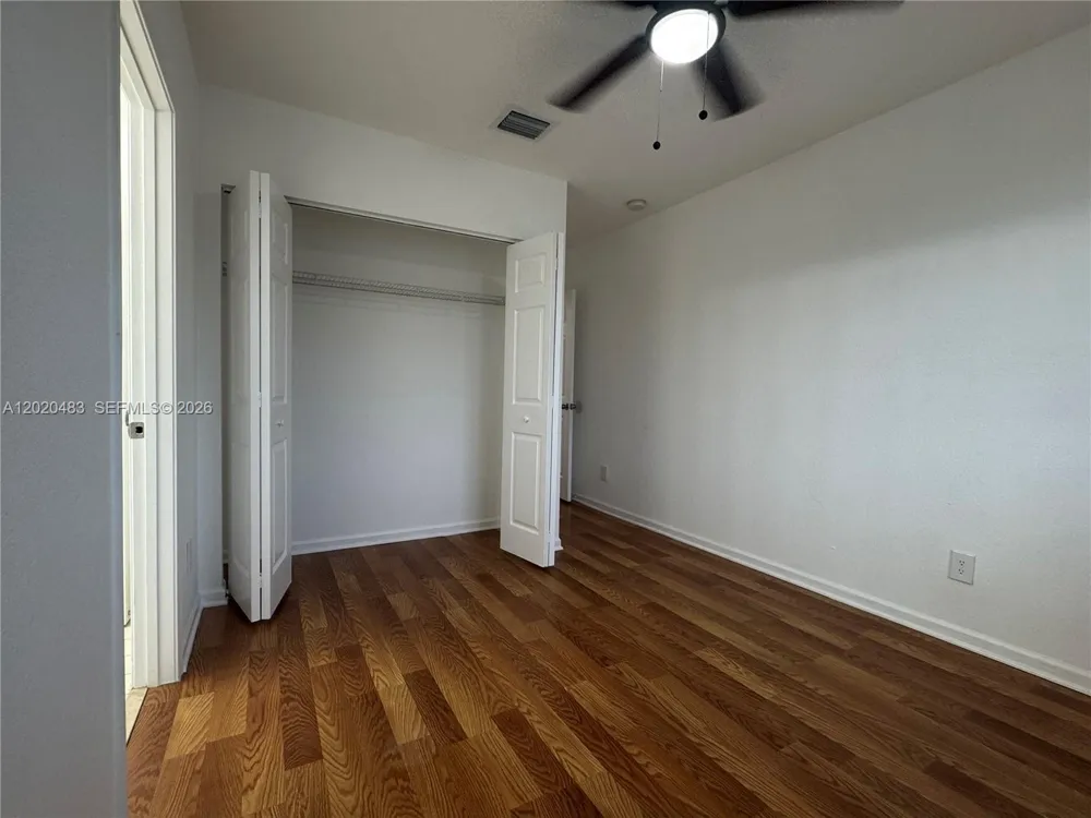 1415 NW 34th Way Lauderhill, FL 33311