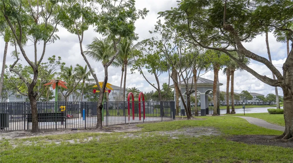 1415 NW 34th Way Lauderhill, FL 33311