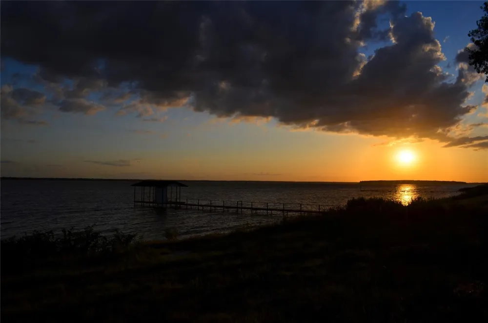 768 Sunset Court Mabank, TX 75143