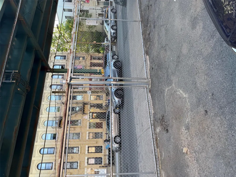 2 Danforth Brooklyn, NY 11208