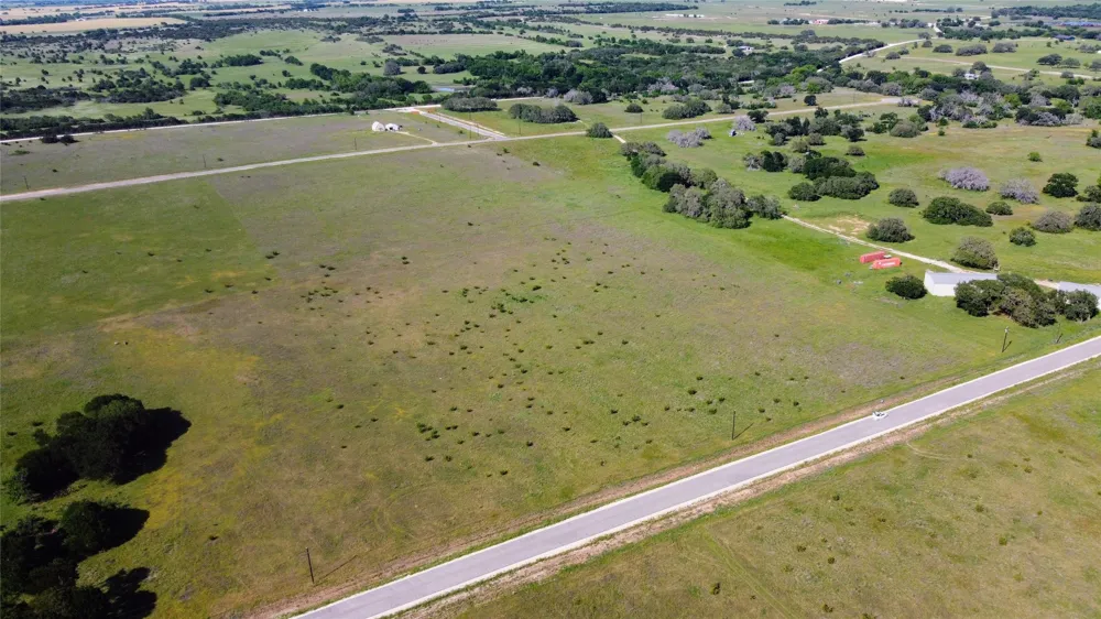 374 Yellowstone Drive Oglesby, TX 76561