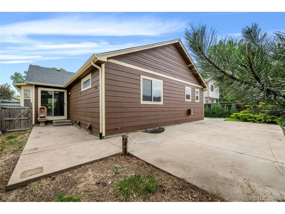 8795 E 105th Court Henderson, CO 80640