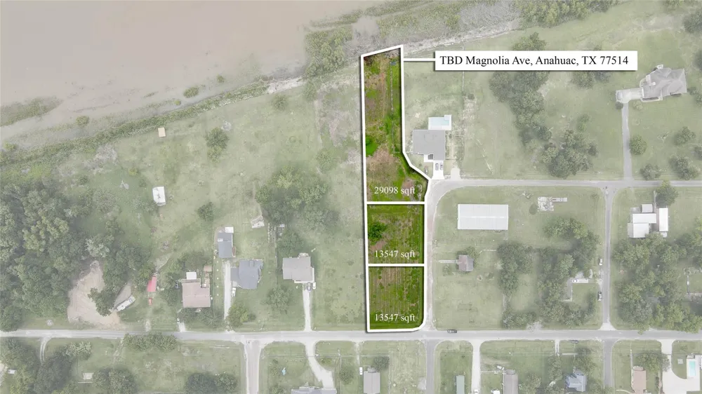 3 Magnolia Ave Anahuac, TX 77514