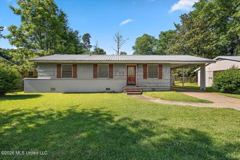 1015 Linden Drive