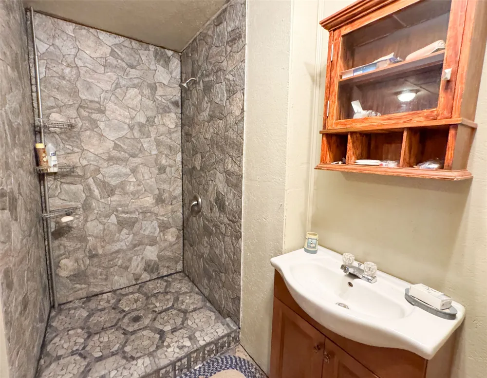 1100 FM 2807 Cisco, TX 76437