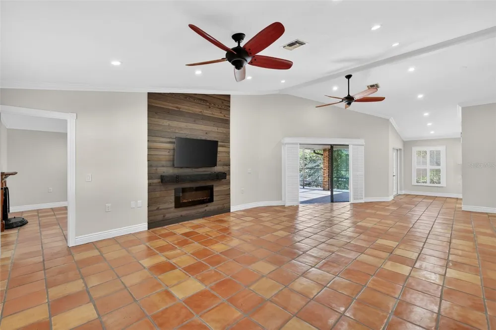 39 FOREST LANE Eustis, FL 32726