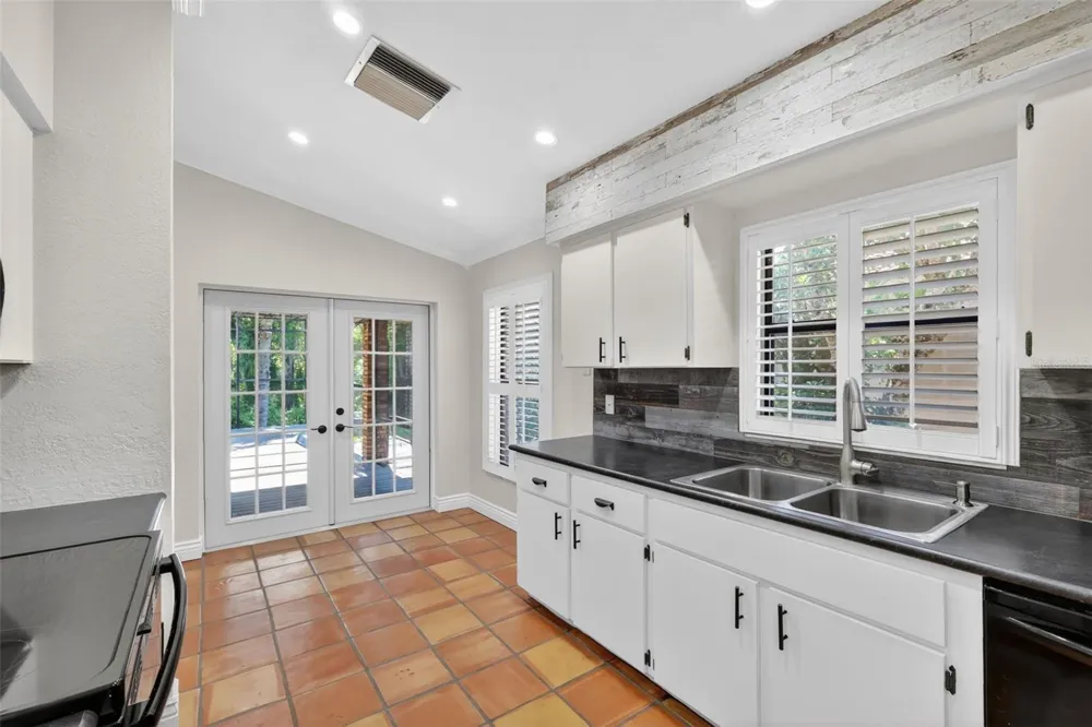 39 FOREST LANE Eustis, FL 32726
