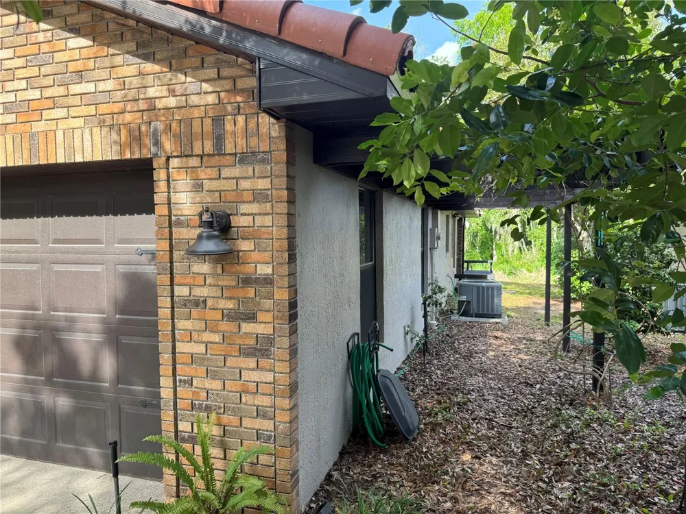 39 FOREST LANE Eustis, FL 32726