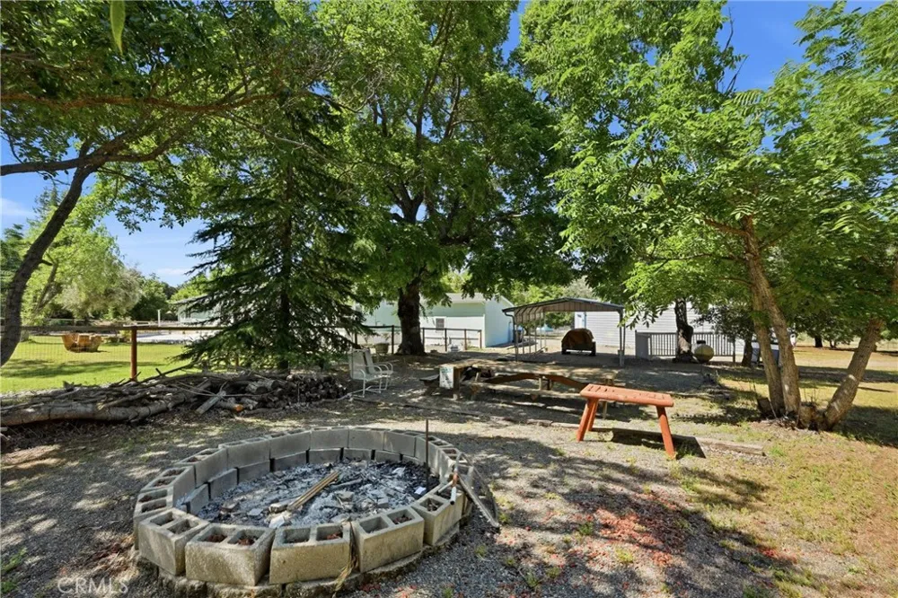 13500 Eastlake Clearlake, CA 95422