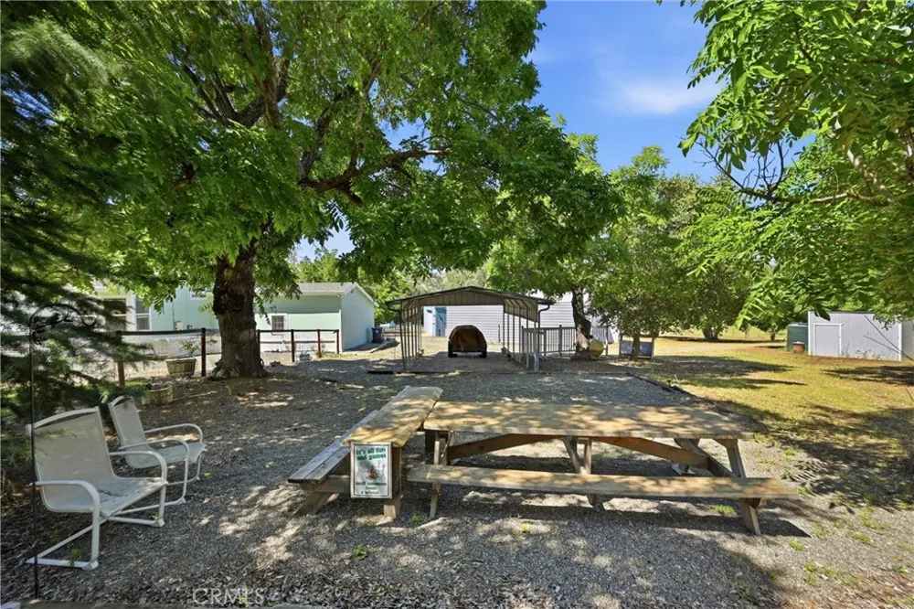 13500 Eastlake Clearlake, CA 95422