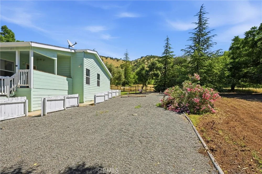 13500 Eastlake Clearlake, CA 95422