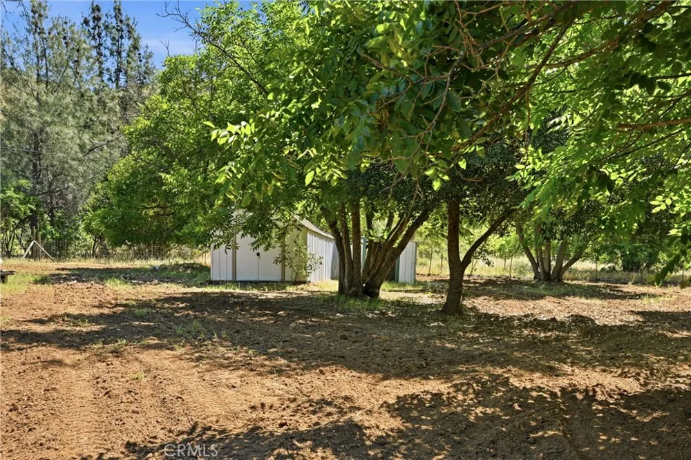 13500 Eastlake Clearlake, CA 95422