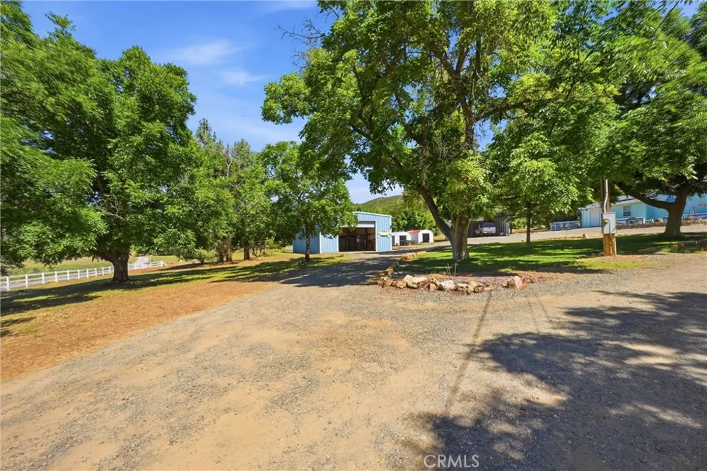 13500 Eastlake Clearlake, CA 95422
