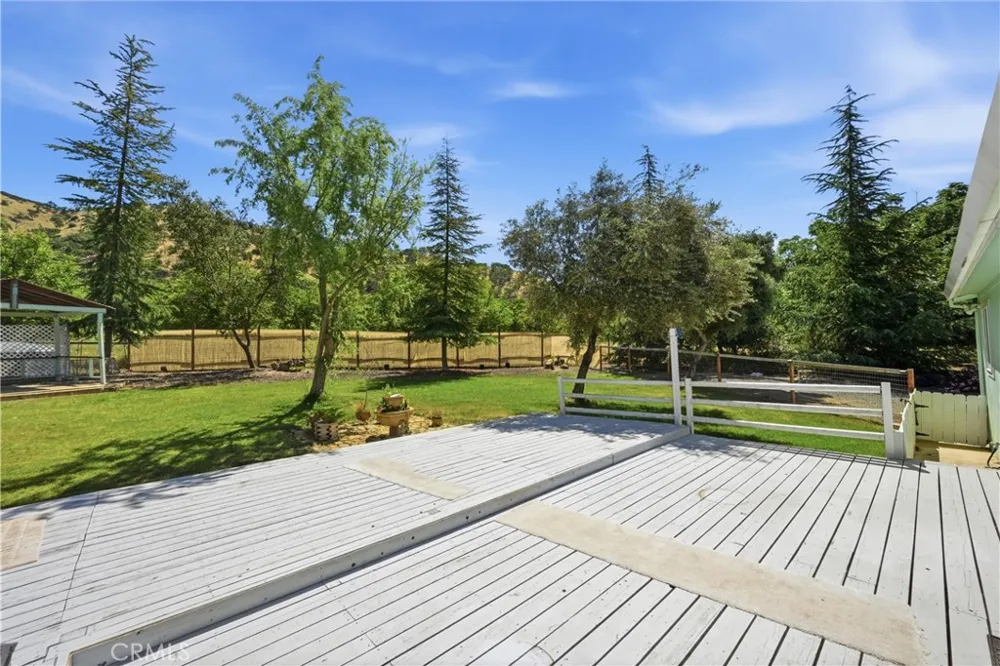 13500 Eastlake Clearlake, CA 95422